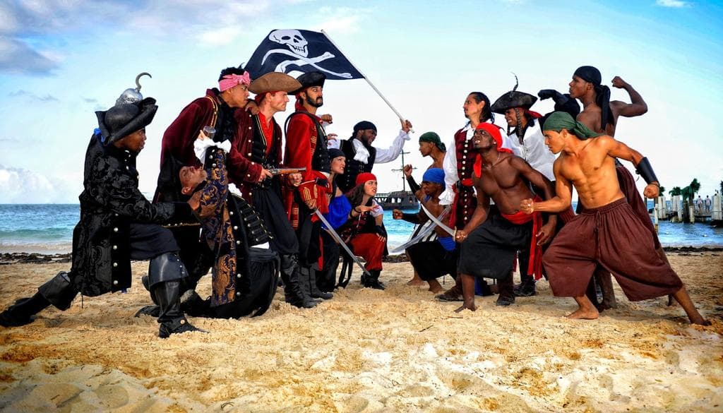 Caribbean Buccaneers Dinner Punta Cana: Pirate Show & Fun
